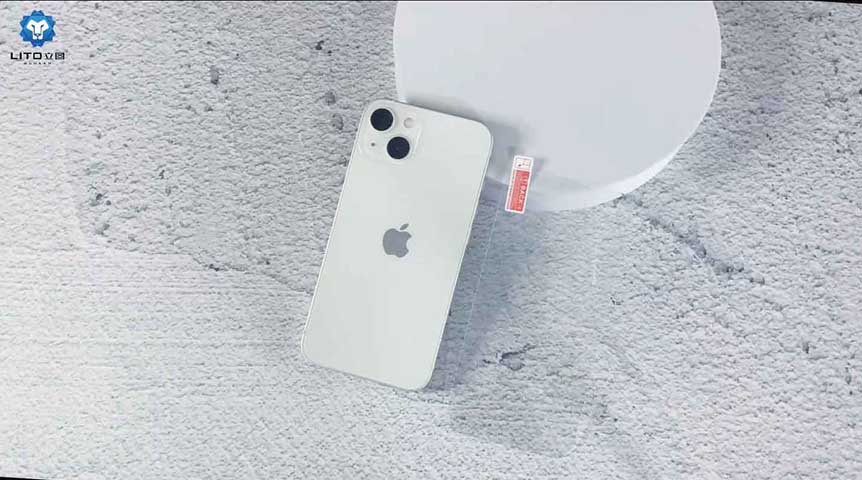 Protetor de tela de vidro para iPhone 13 2.5D 9H de alta qualidade
